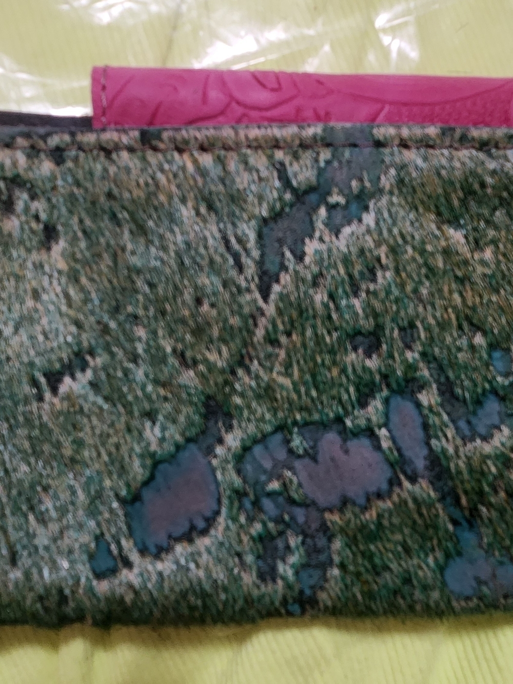 Pink Embossed Wallet - Picture 3 of 4